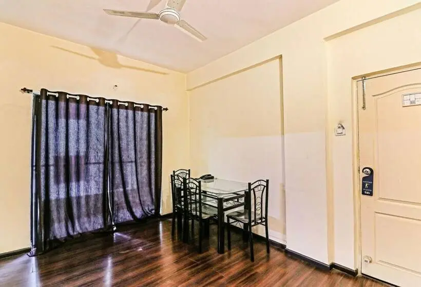 デラックスルーム, Fabhotel East Field Homes   Nr Airport Road