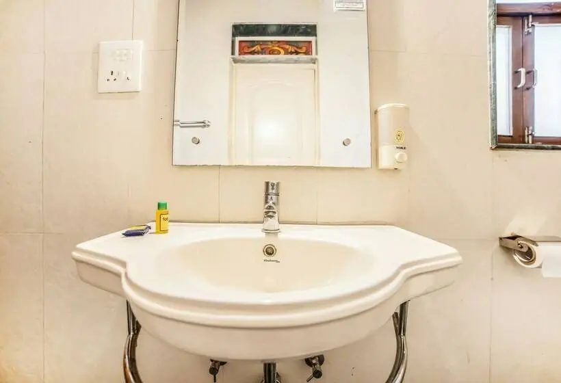 デラックスルーム, Fabhotel East Field Homes   Nr Airport Road