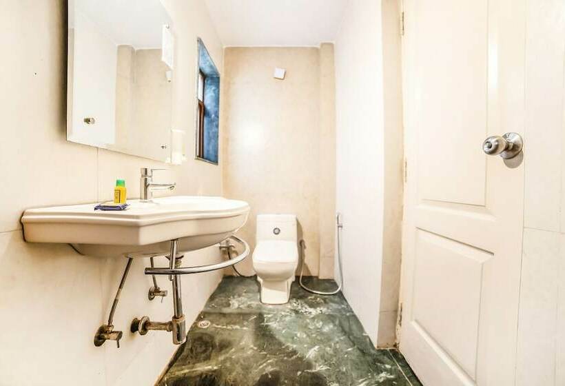 Номер Deluxe, Fabhotel East Field Homes   Nr Airport Road