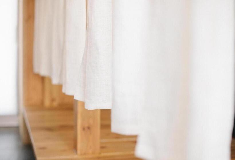 家庭间, Sunny Day Hostel