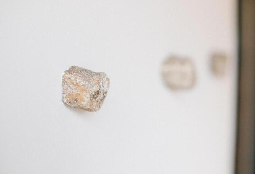 家庭间, Sunny Day Hostel