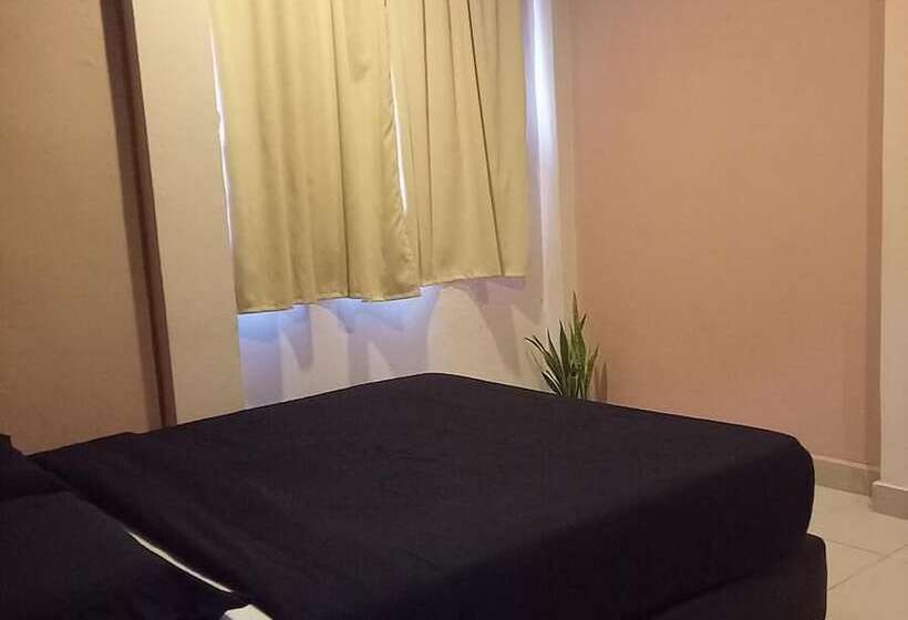 חדר דלוקס, Hood   Hostel