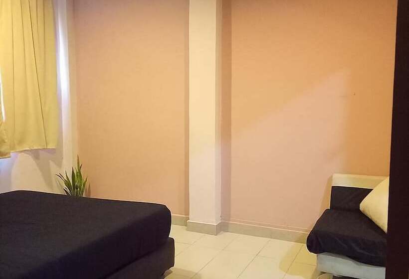 חדר דלוקס, Hood   Hostel