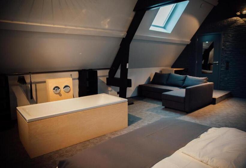 Четырехместный Номер Стандарт, Auberge De L'abbaye