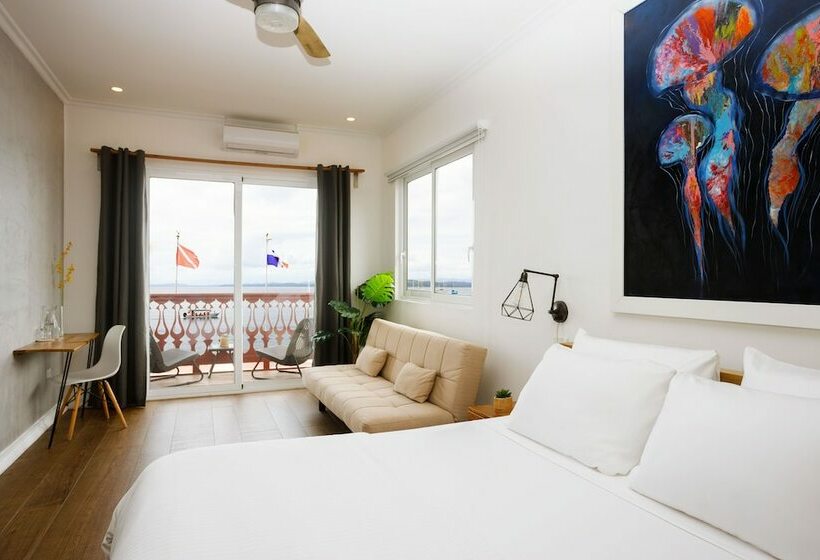 سوییت با چشمانداز دریا, Divers Paradise Boutique