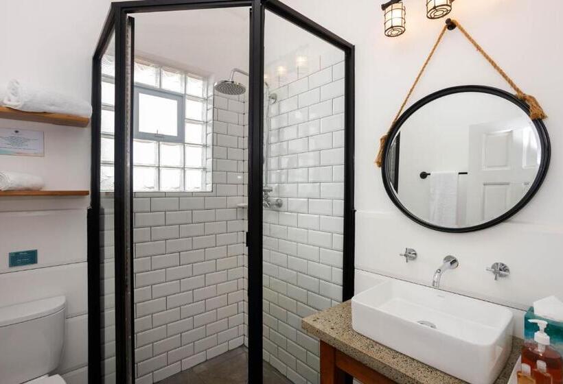 سوییت با چشمانداز دریا, Divers Paradise Boutique