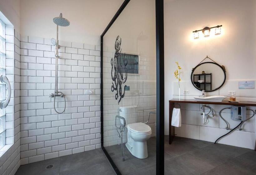 اتاق استاندارد برای معلولان, Divers Paradise Boutique