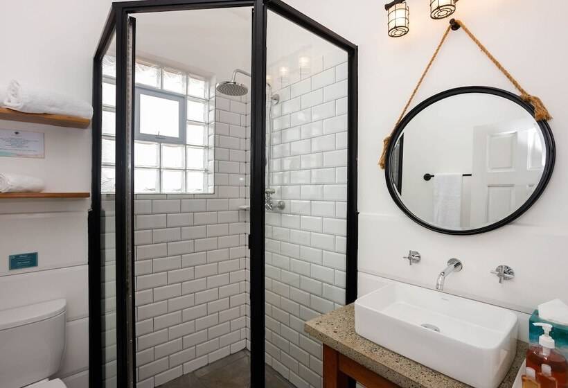 سوییت با چشمانداز دریا, Divers Paradise Boutique