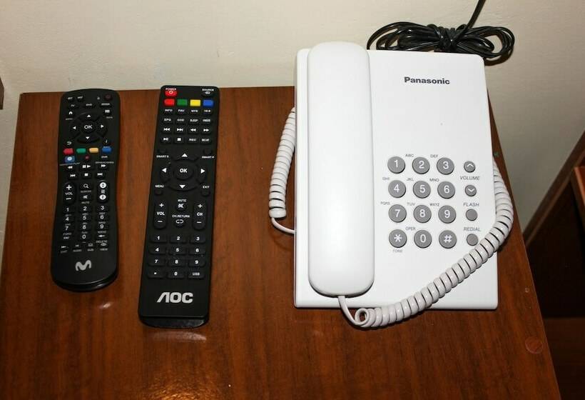 חדר סטנדרט לשלושה, Illary Inn