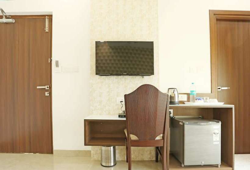 Номер Deluxe, Treebo Pechis Castle