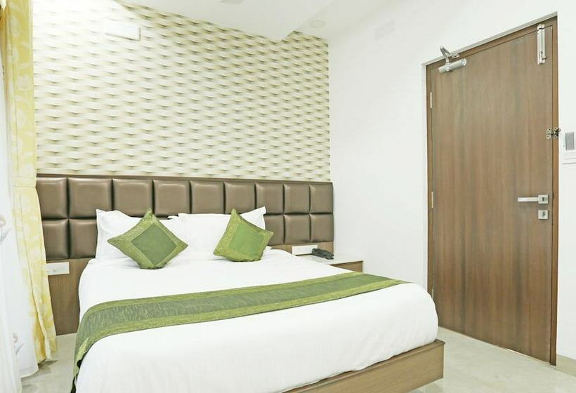 Номер Стандарт, Treebo Pechis Castle