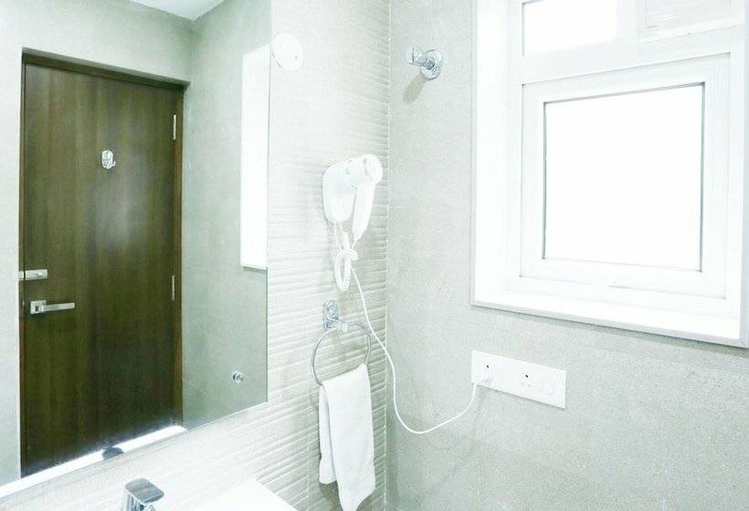 Номер Стандарт, Treebo Pechis Castle