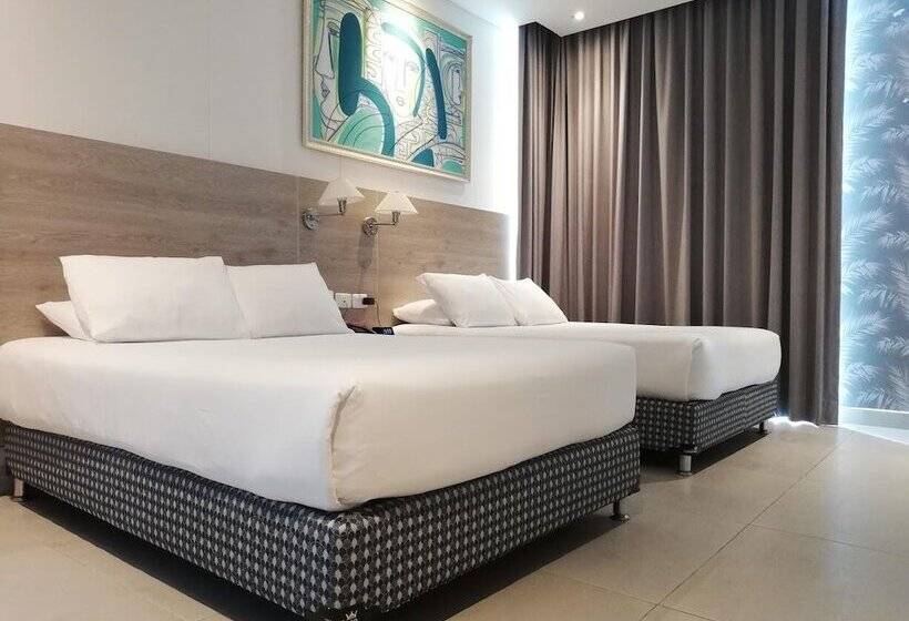 Номер Стандарт 2 Двуспальные Кровати, Zi One Luxury