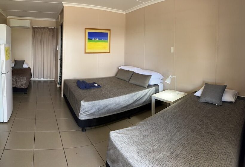 家庭间, Childers Budget Accommodation