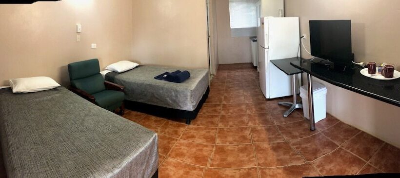 Номер Стандарт, Childers Budget Accommodation