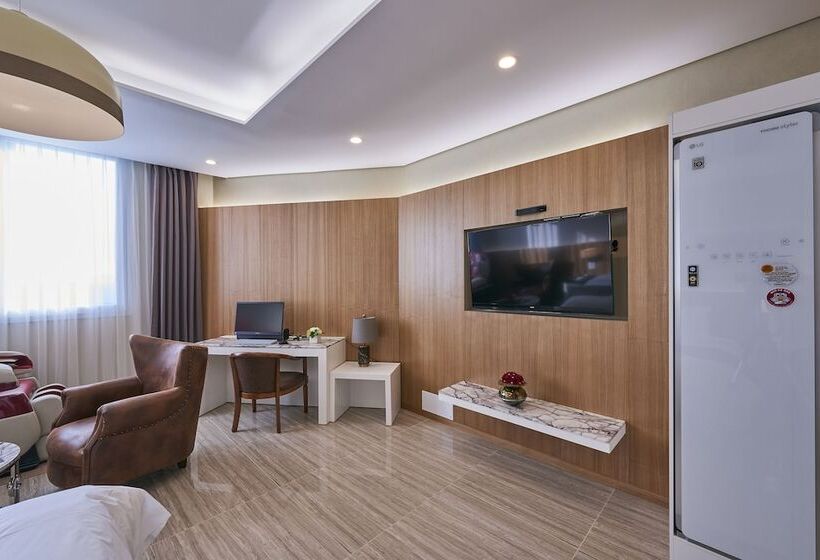 חדר פרמיום, Gwangju Aura