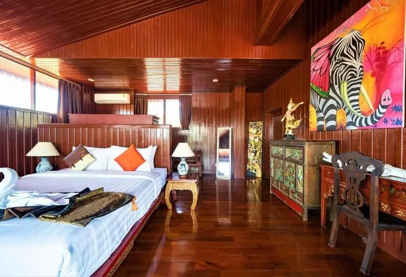 Sviitti Poreallas, Erawan Villa