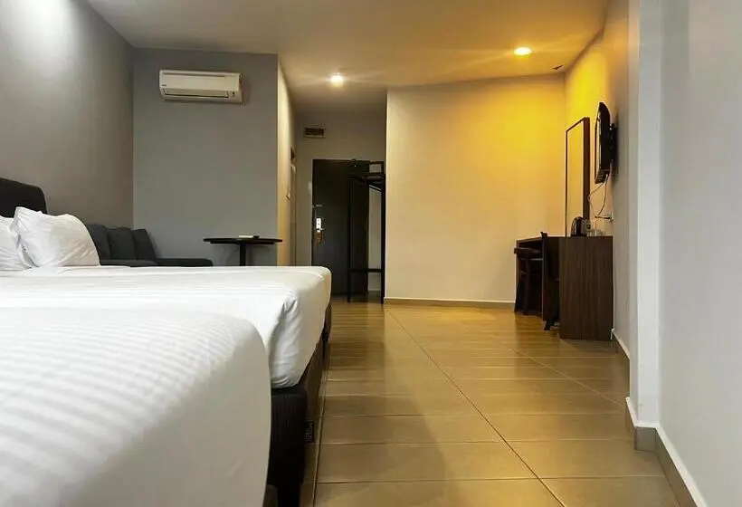 Comfort Kolmen Hengen Huone, Sin Lien