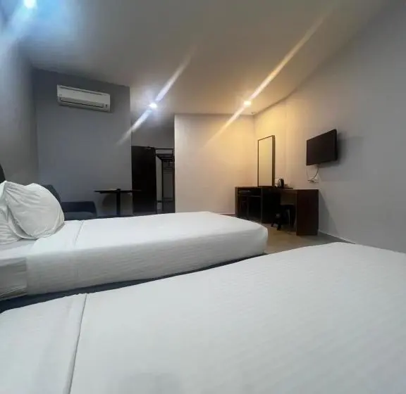 Comfort Kolmen Hengen Huone, Sin Lien