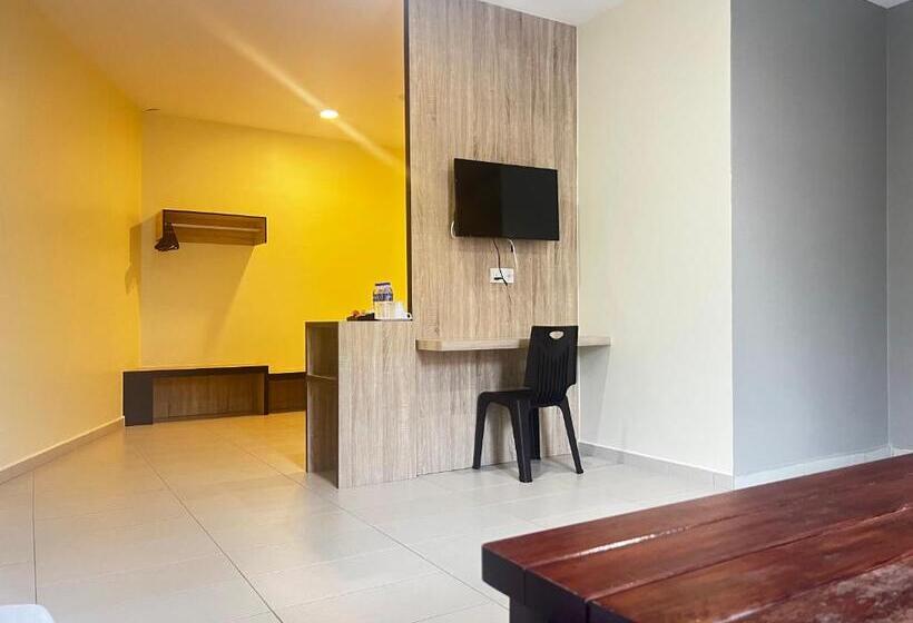 غرفة كومفورت ثلاثية, Sin Lien