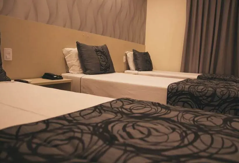 デラックストリプルルーム, Summit Suítes Hotel Caçapava