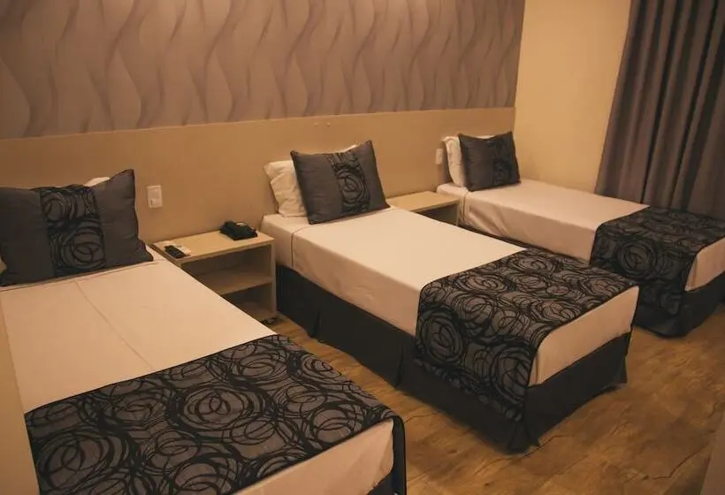 デラックストリプルルーム, Summit Suítes Hotel Caçapava