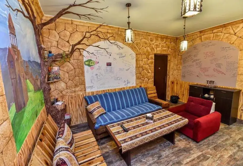 Economy Triple Room, Mini House