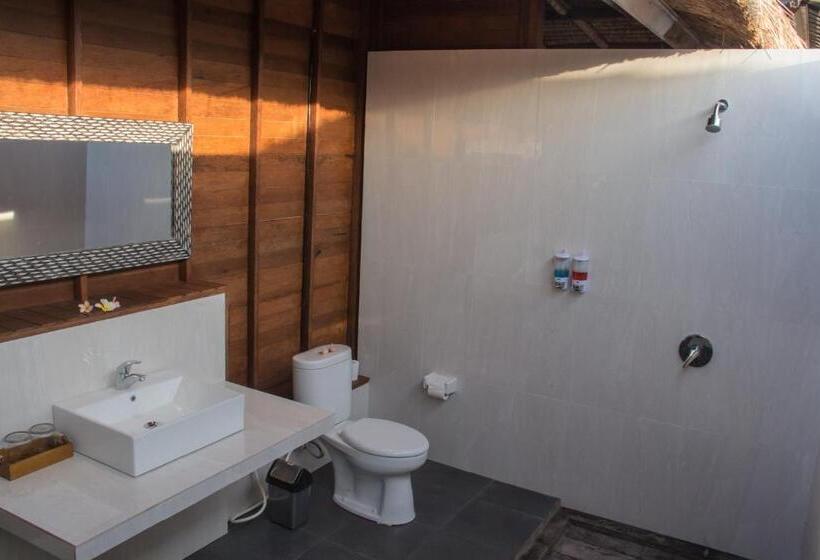 Бунгало Стандарт, Lembongan Mantra Huts