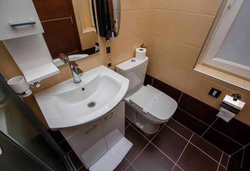 اتاق لوکس, Morava šabac