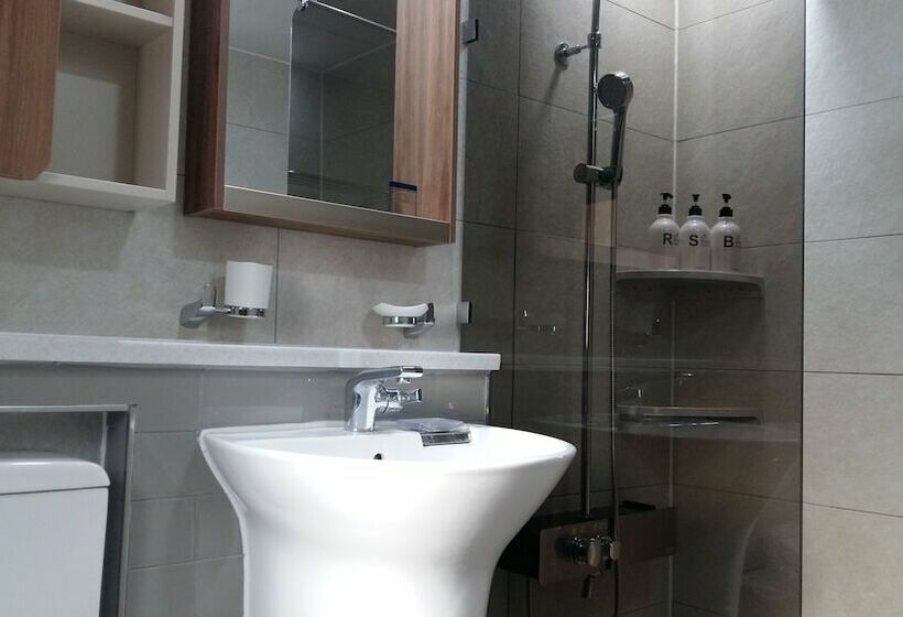 חדר דלוקס, Okyeon Jeongsa