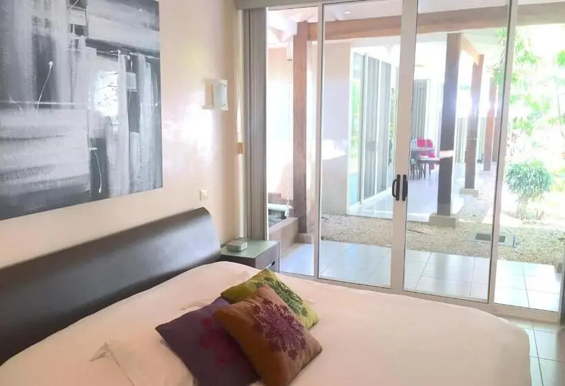 ツーベッドルーム　ヴィラ, The Breeze Hotel & Villas