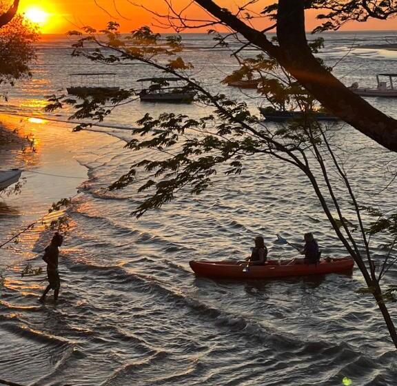 ビラホテル１ベッドルーム, The Breeze Hotel & Villas