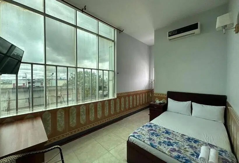 اتاق لوکس, Tien Dat Motel
