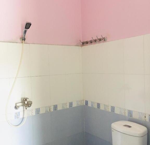 اتاق استاندارد چهار تخته, Tien Dat Motel