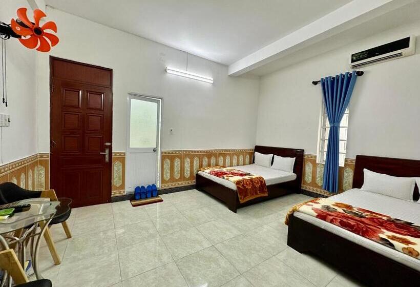 اتاق استاندارد چهار تخته, Tien Dat Motel