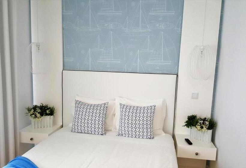 غرفة قياسية مطلّة علي البحر مزوَّدة بشُرفة, By The Sea