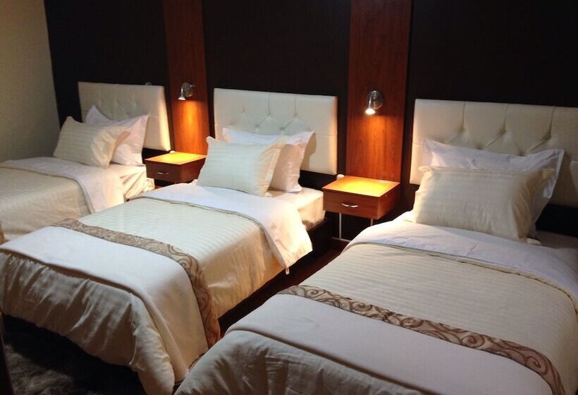 חדר סטנדרט לשלושה, Boutique Castilla De Leon