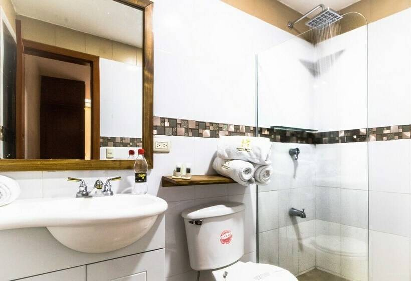 חדר סטנדרט לארבעה, Boutique Castilla De Leon