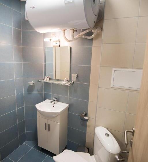 スタンダードルーム, Court Inn