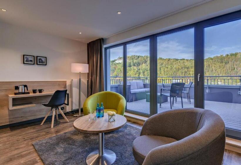 高级大房间, Germania Wissen