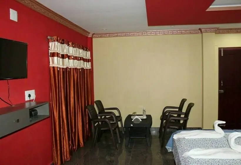 デラックスルーム, Iroomz Sri Vinayaka Comforts