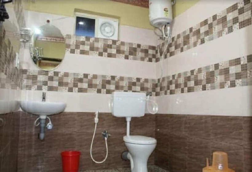 חדר דלוקס, Iroomz Sri Vinayaka Comforts