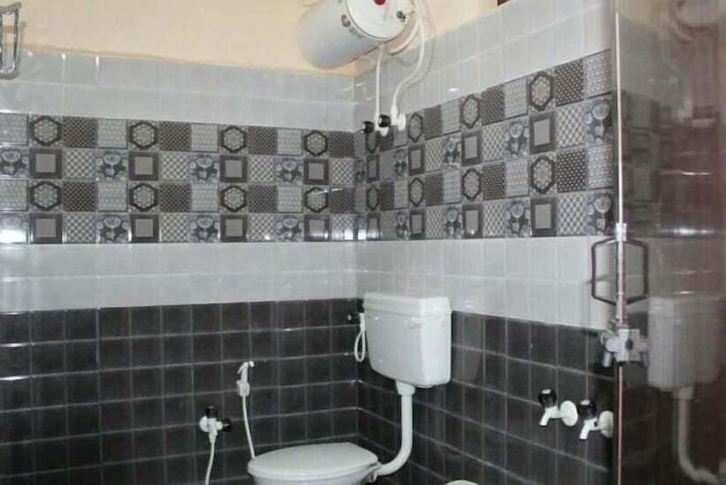 חדר דלוקס, Iroomz Sri Vinayaka Comforts