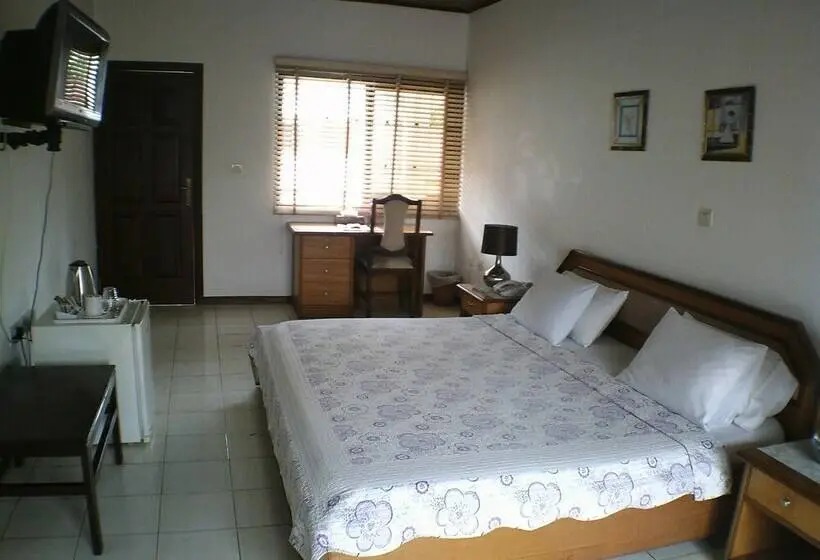 اتاق لوکس, Lavender Lodge