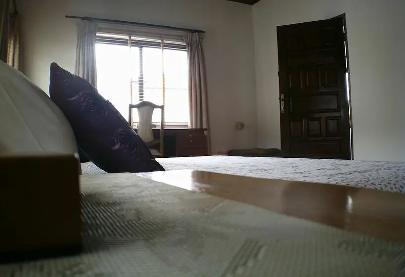 اتاق استاندارد یک نفره, Lavender Lodge