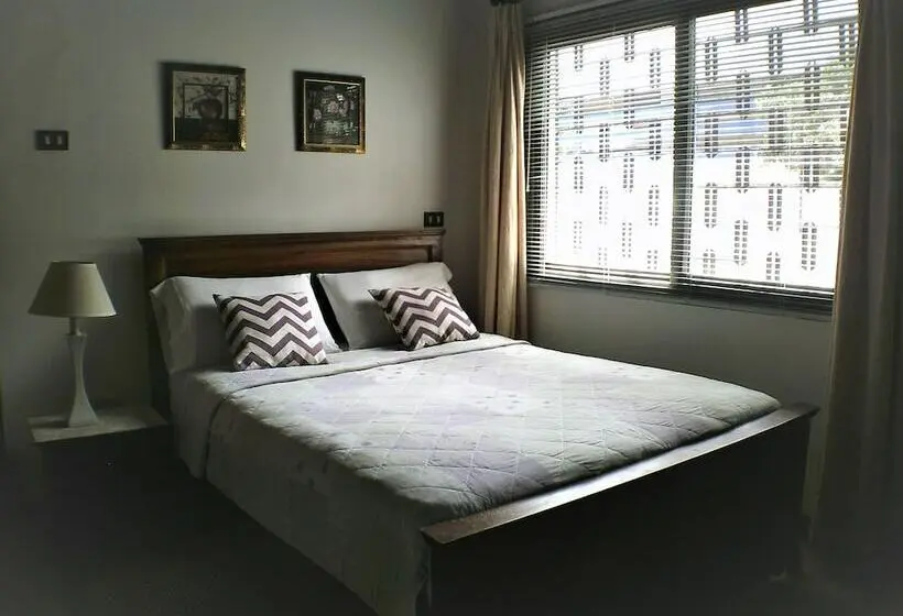 اتاق استاندارد یک نفره, Lavender Lodge