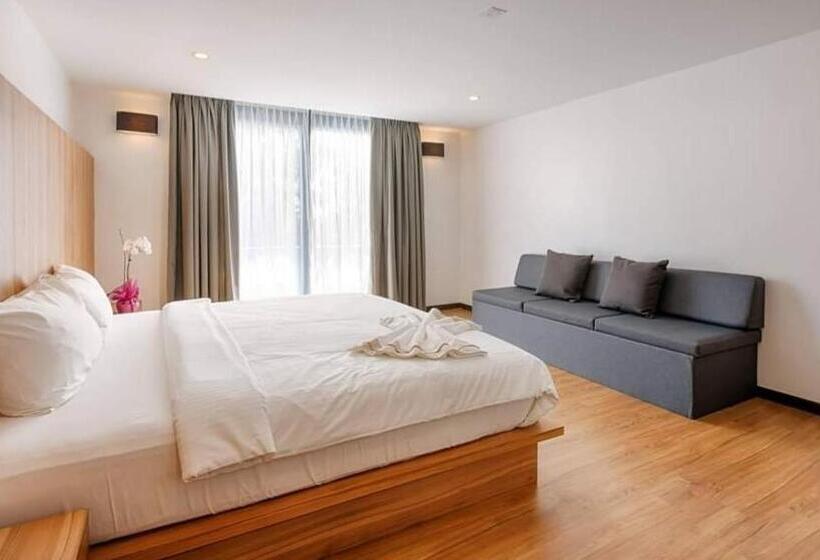 جناح جونيور مزوَّد بشرفة, Lot 33 Boutique