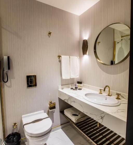 اتاق استاندارد یک نفره, The Wyspy