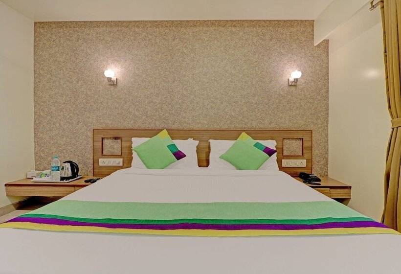 Standard Room, Treebo Vikrant Residency