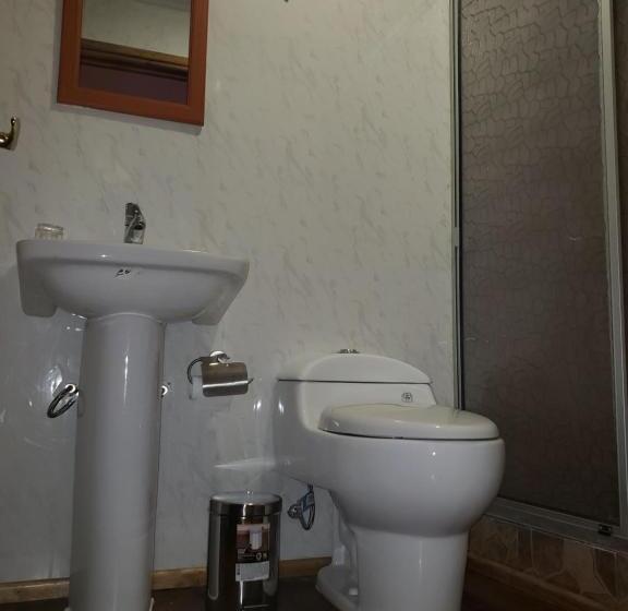 스탠다드 트리플 룸, Hostal Nataly